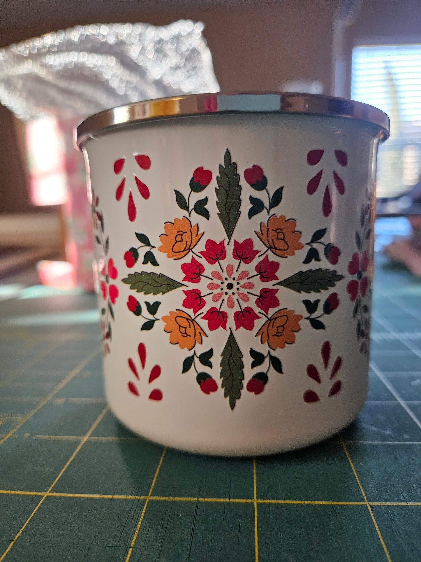 Lori Holt Home Town Holiday Enamel Tin Mug ST-36028