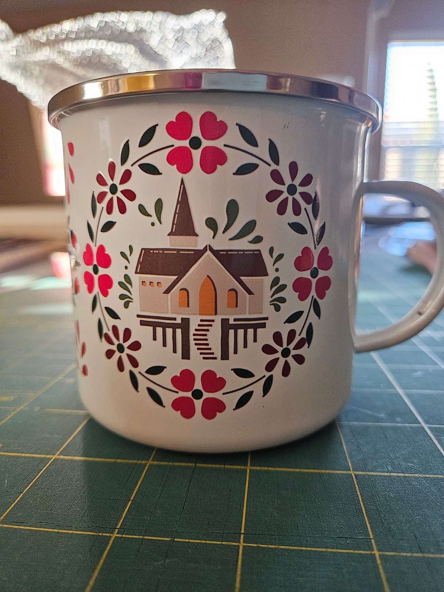 Lori Holt Home Town Holiday Enamel Tin Mug ST-36028