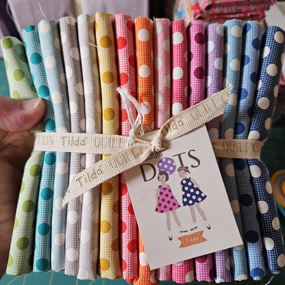 Tilda Medium Dots Fat Quarter Bundle