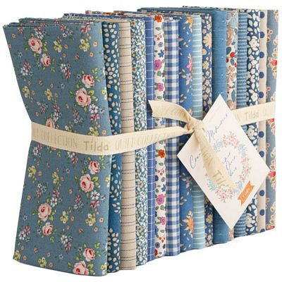 Creating Memories SUMMER Fat Quarter Bundle - 16 fabrics